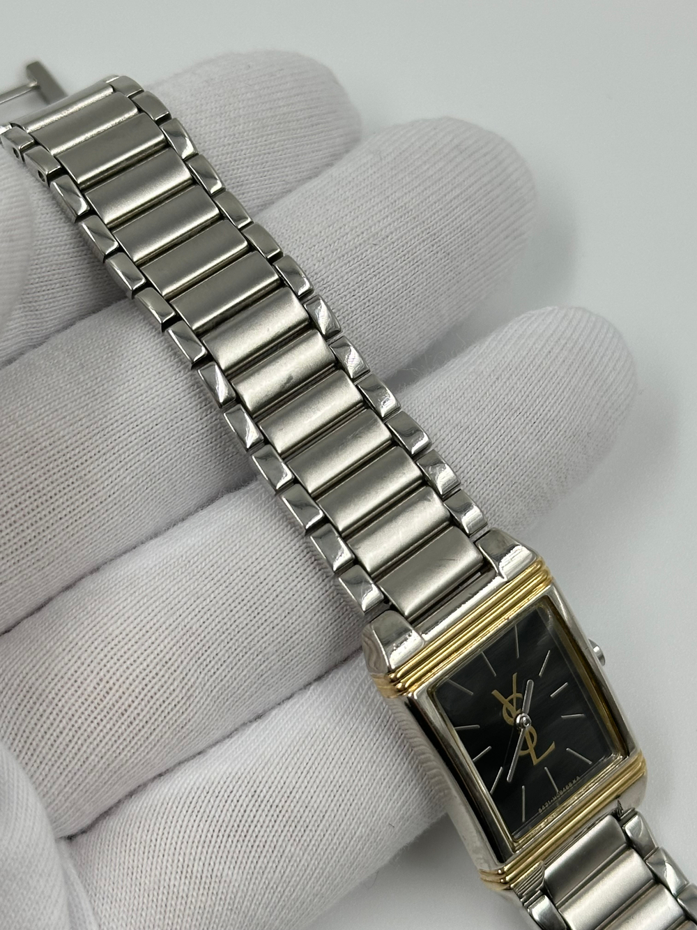 Часы Yves Saint Laurent Rectangular