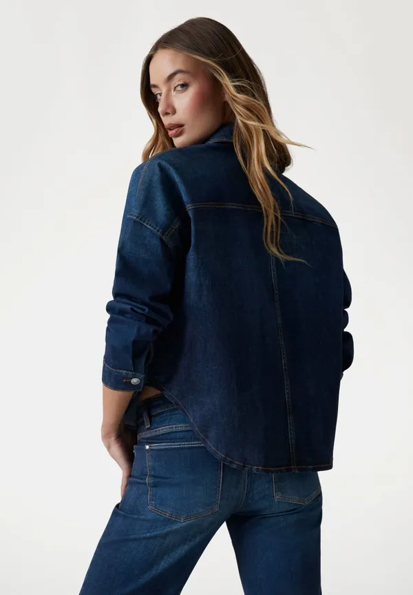 Куртка джинсовая  женская GUESS