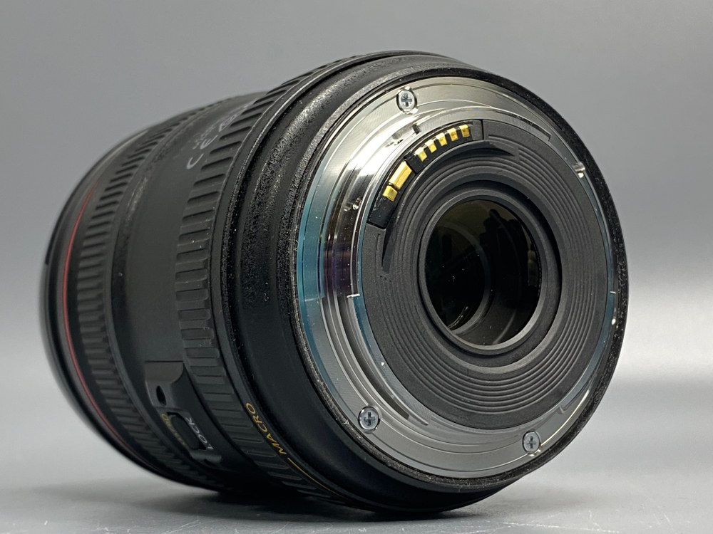 Canon EF 24-70mm 4L IS USM