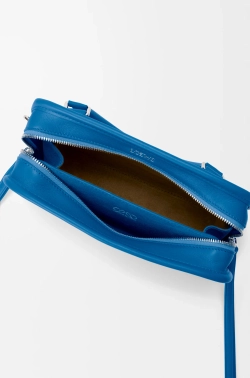 Loewe Мини-сумка Amazona 180 из мягкой телячьей кожи, королевский синий