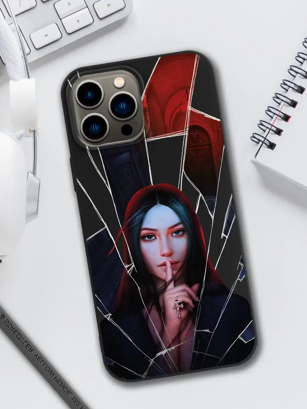 Чехол на iPhone 13 Pro Max с принтом