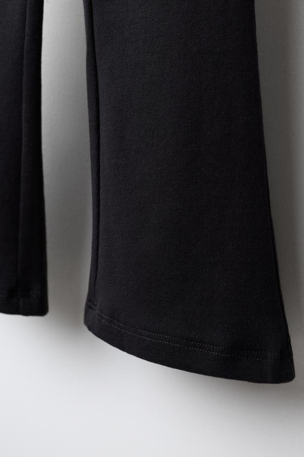 ZARA СПОРТИВНЫЕ ЛЕГИНСЫ FLARE, ЧЕРНЫЙ