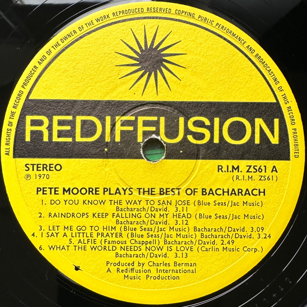 Pete Moore - Plays The Best Of Bacharach (Англия 1970г.)