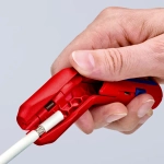Универсальный инструмент для удаления оболочки ErgoStrip® Knipex 16 95 01 SB