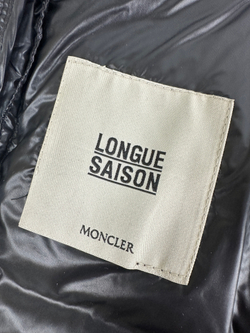 Пуховик Moncler