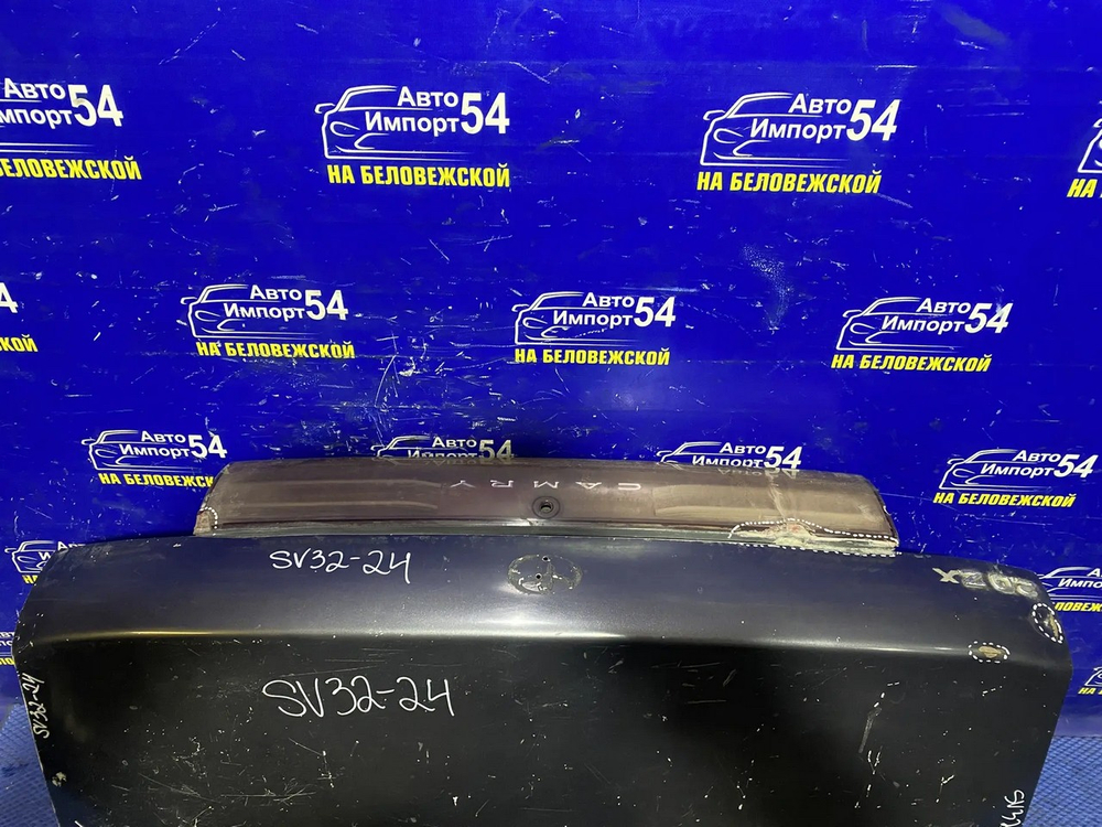 Крышка багажника TOYOTA CAMRY 1993