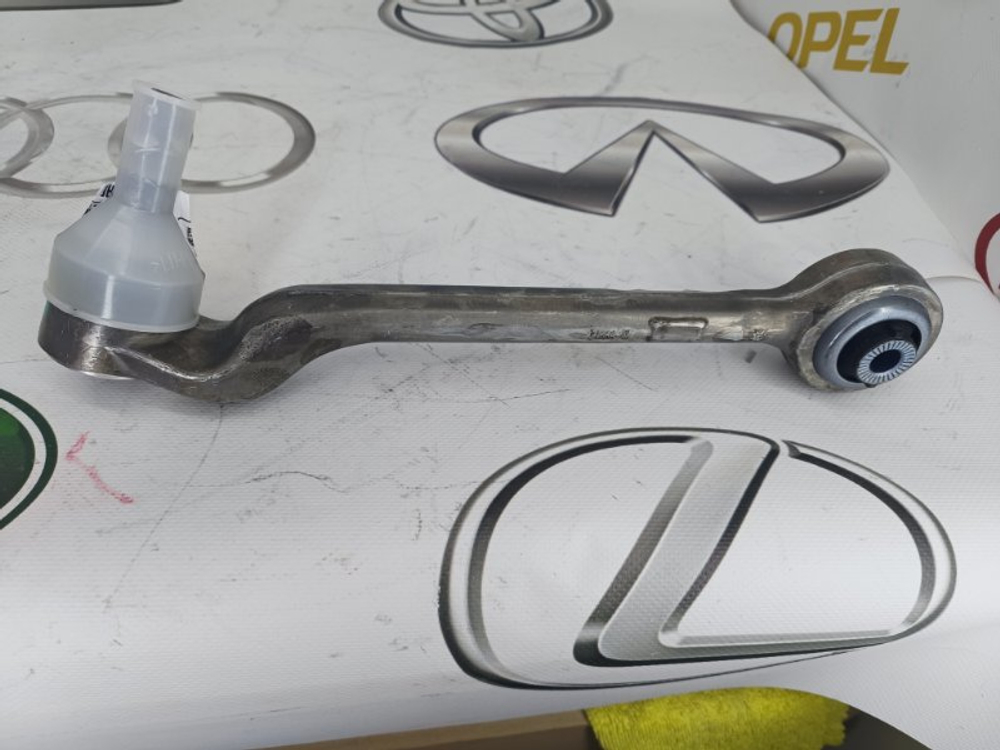 Рычаг подвески BMW 31126852992