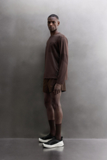 СПОРТИВНАЯ ФУТБОЛКА С ДЛИННЫМИ РУКАВАМИ И КАРМАНОМ — ZARA