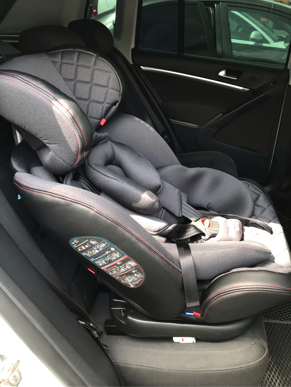 Автокресло AERO ISOFIX, ST-3, группа 0+1+2+3 (0-36 кг) (черный/ красный)
