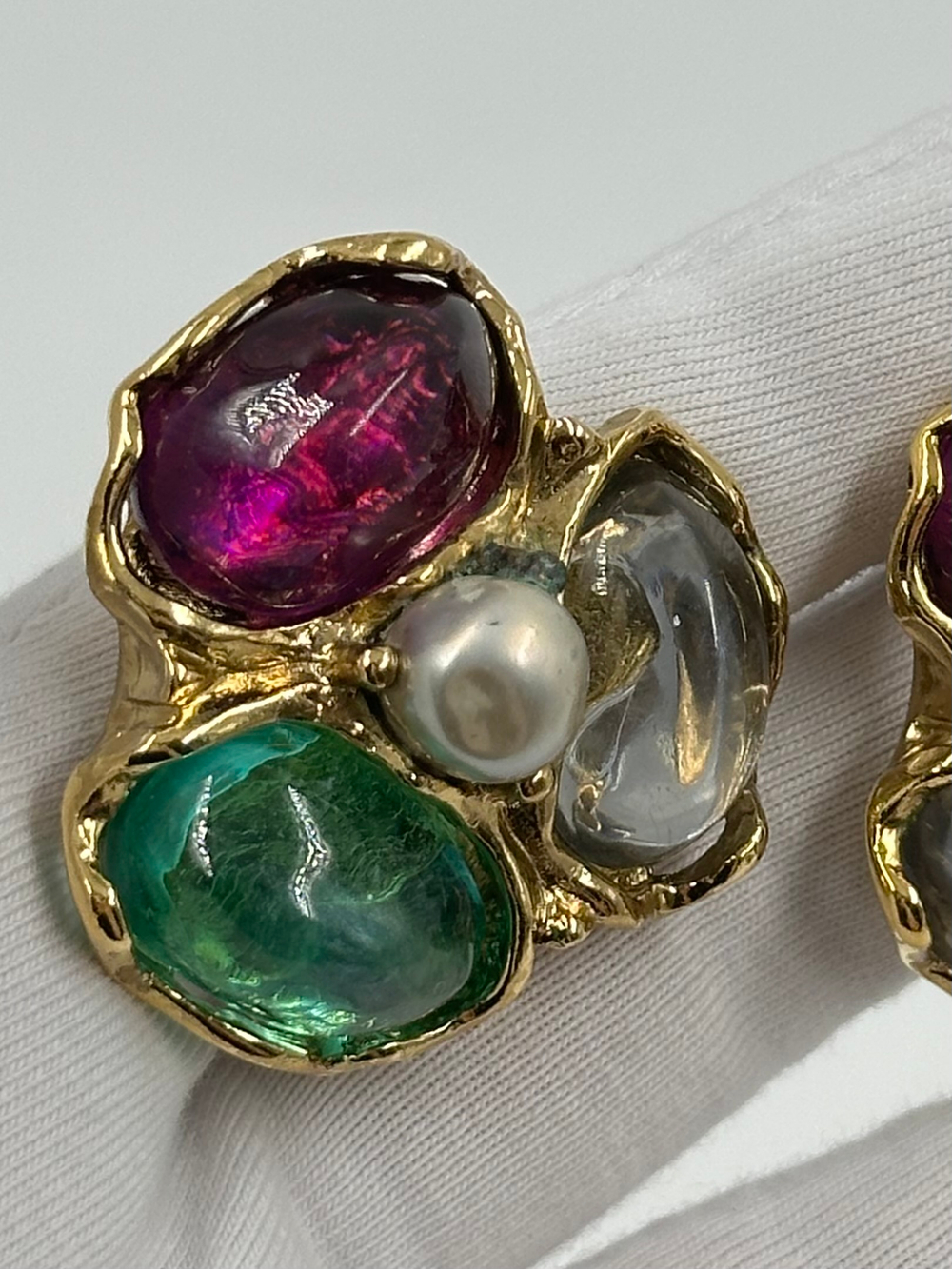 Клипсы Yves Saint Laurent