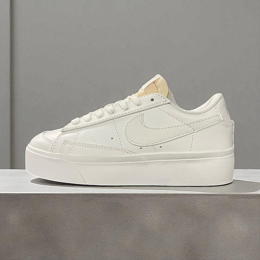 Nike Blazer Low Platform • Triple White