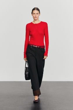 Massimo Dutti Футболка: воротник на пуговицах, длинные рукава, красный