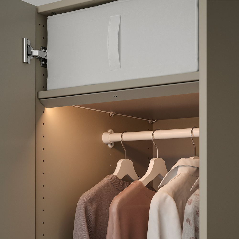 IKEA ÖVERSIDAN  (ИКЕА ЁВЕРСИДАН)  -  LED-панель с датчиком для шкафа - диммируемая серо-бежевая 46 см