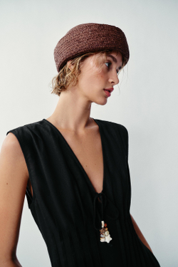 ZARA КЕПКА ИЗ 100% РАФИИ С ОТВОРОТОМ, КОРИЧНЕВЫЙ