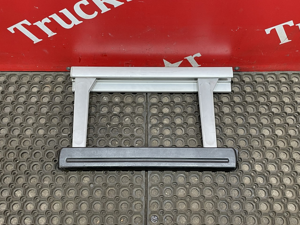 Поручень спальника