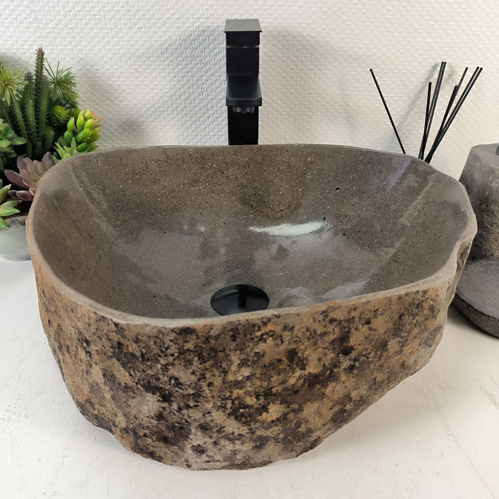 Раковина из речного камня RS-65275 48x38x15 из натурального камня