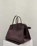 Женская сумка The Row Margaux 17 — тёмно-коричневая, с гладкой фактурой — фото 2