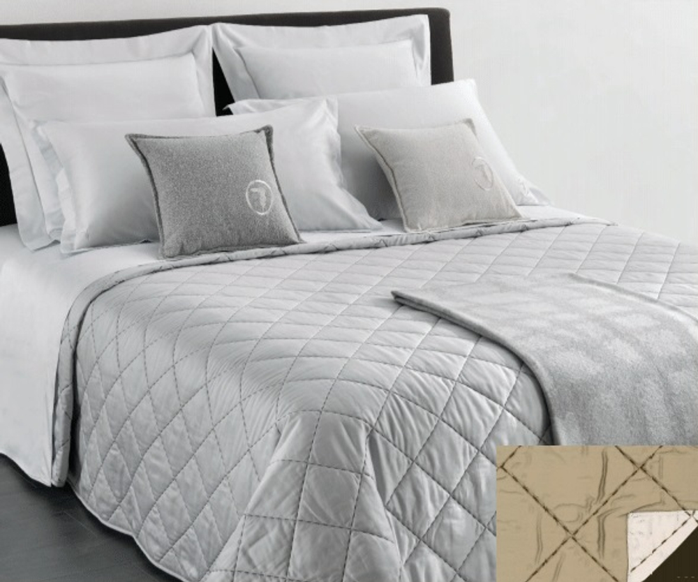 Покрывало 260х270 Trussardi Seam Line бежевое