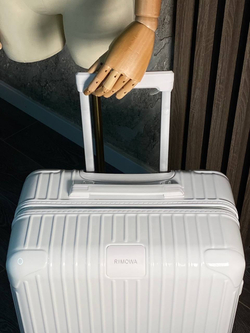 Чемодан Rimowa Essential