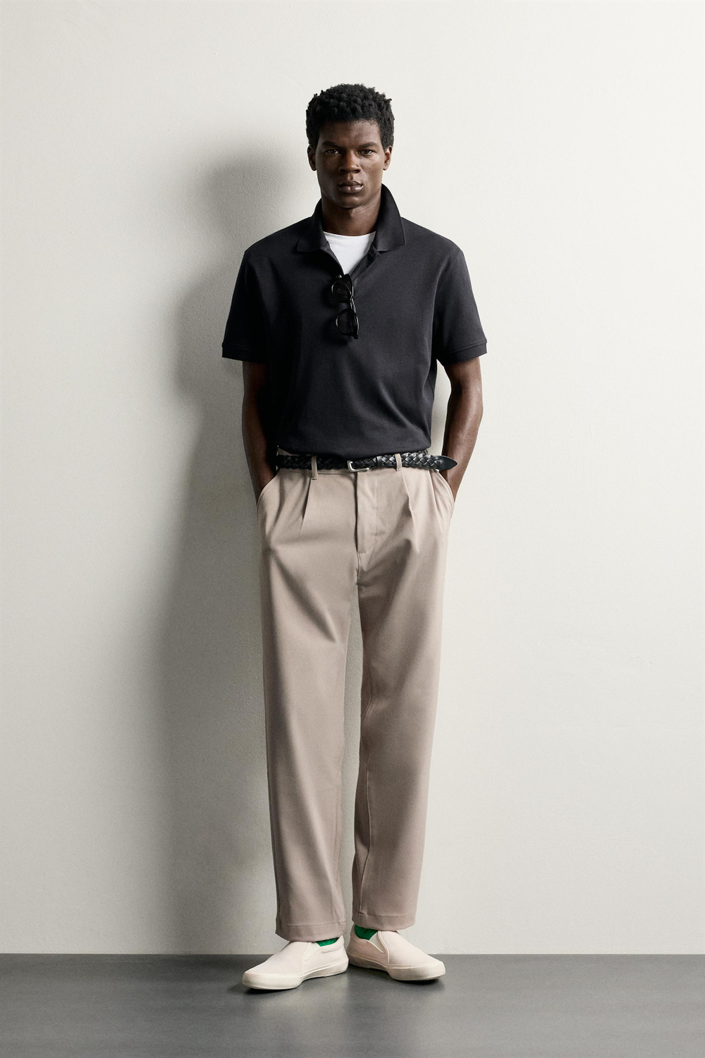 БРЮКИ RELAXED FIT СО СКЛАДКАМИ — ZARA · 7147/450