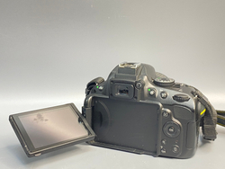 Nikon D5100 Kit 18-55mm 16.000 кадров