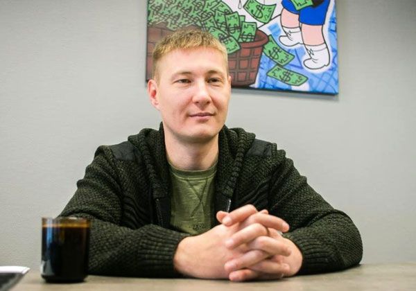 Interview with Sergey Makarov, founder of Bioonto www.entomofago.eu Interview with Sergey Makarov, founder of Bioonto www.entomofago.eu