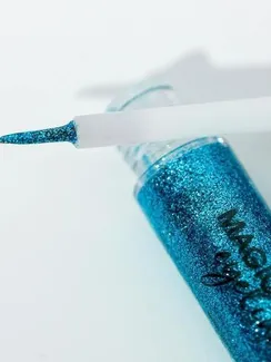 Глиттерная подводка для глаз, оттенок голубой