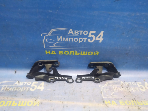 Петля капота левая TOYOTA CROWN 1994