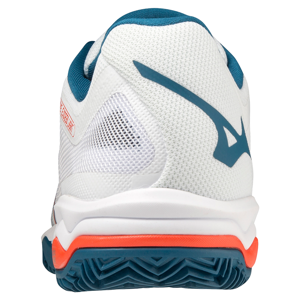 Мужские кроссовки теннисные Mizuno Wave Exceed Light CC - white/cherry tomato/moroccan blue