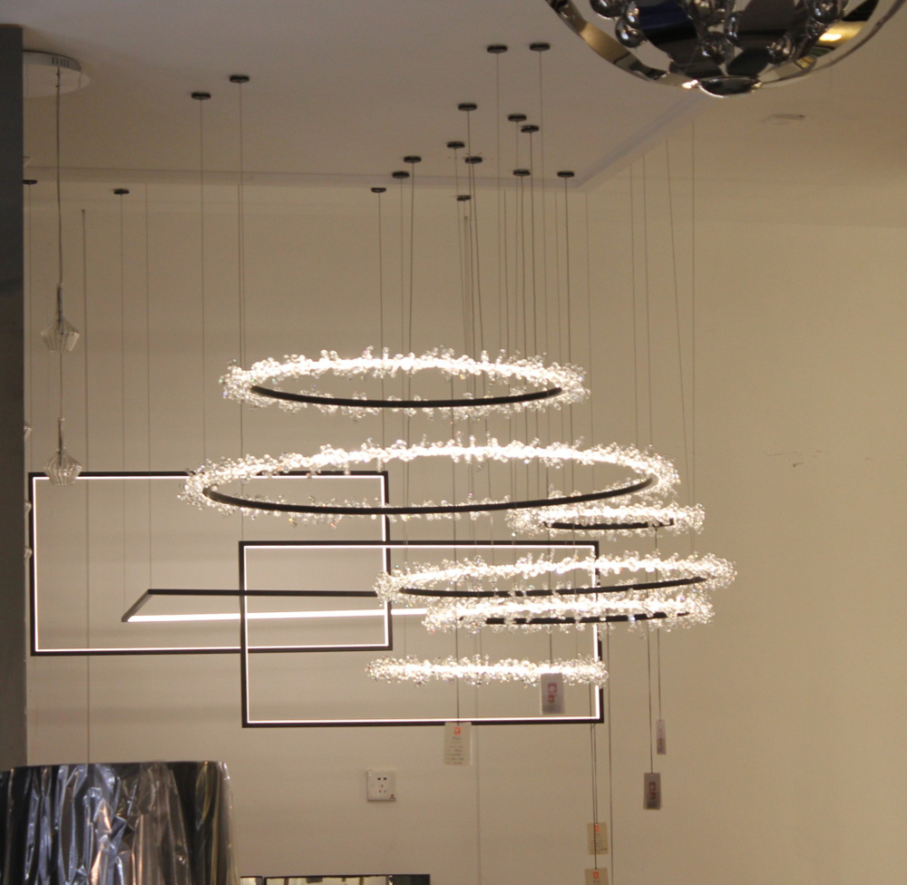 halo-crystal-chandelier-by-manooi-80-sm