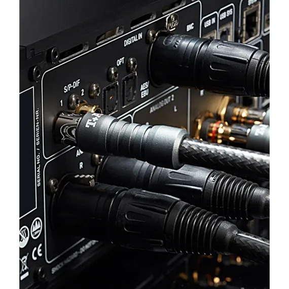 T+A DAC 200 Black