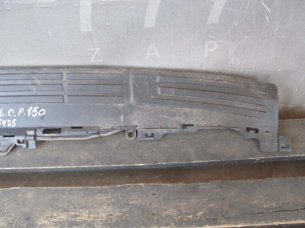 Накладка заднего бампера Land Cruiser Prado 150 09-17 Б/У Оригинал 5216260090