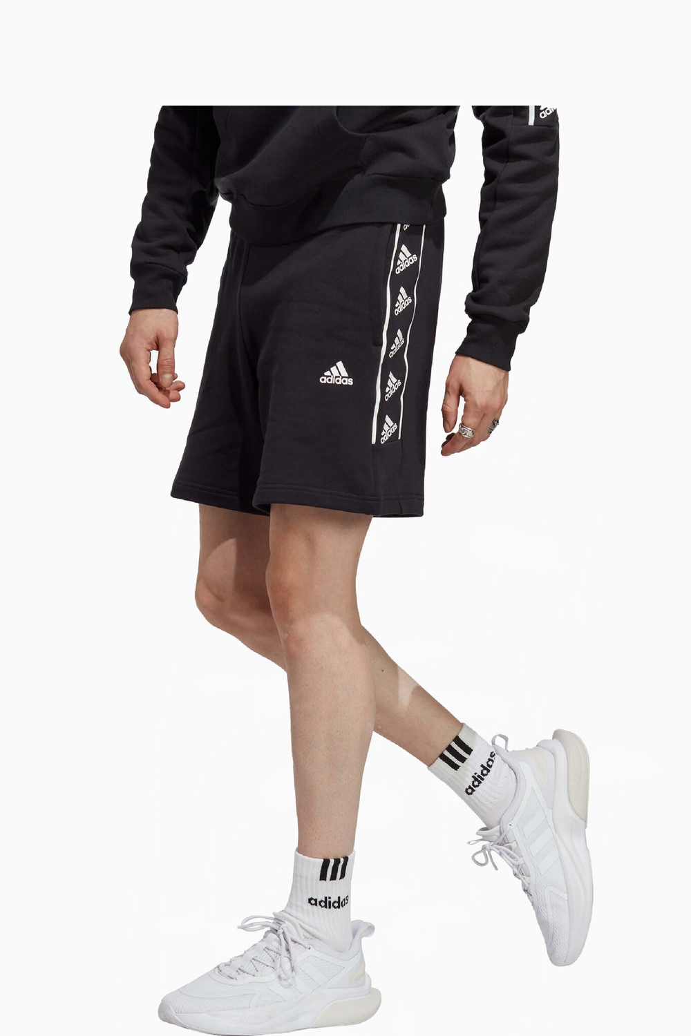 Шорты adidas Brandlove