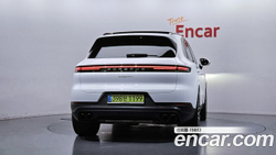 Porsche Cayenne 3.0 — 2025