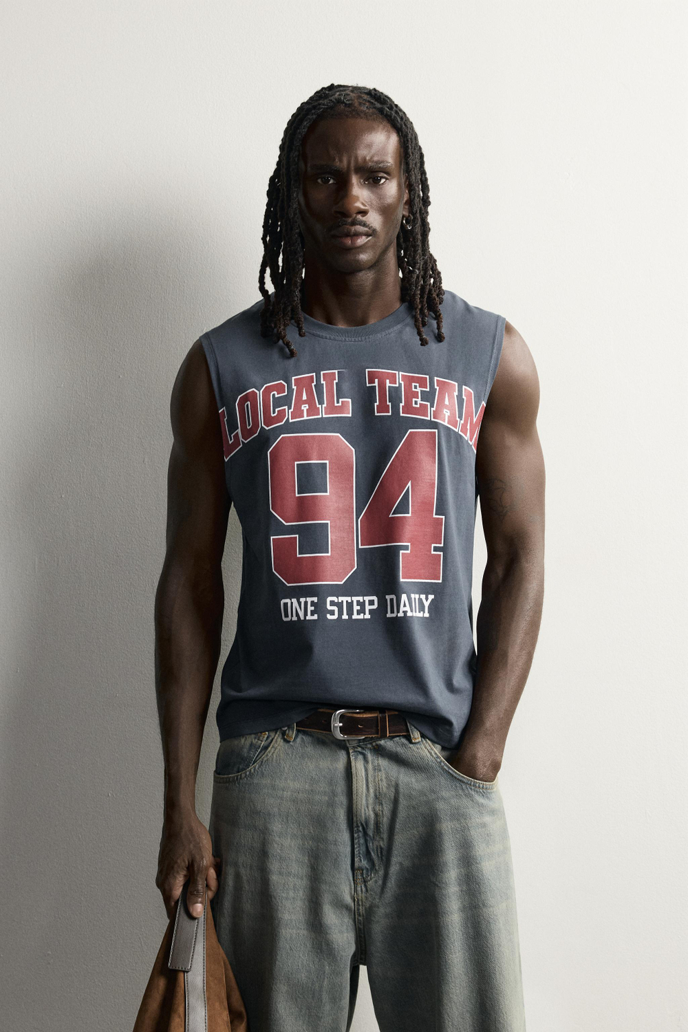 ТОП RELAXED FIT С КОНТРАСТНЫМ ПРИНТОМ — ZARA