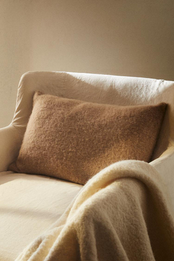 ZARA HOME ОДНОТОННЫЙ ЧЕХОЛ НА ПОДУШКУ, РЫЖЕВАТО-КОРИЧНЕВЫЙ