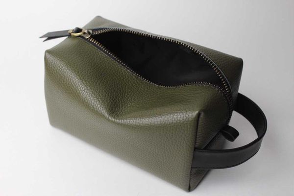 Готовим к запуску классную новинку - несессер для косметики "MILITARY BAG". Готовим к запуску классную новинку - несессер для косметики "MILITARY BAG".