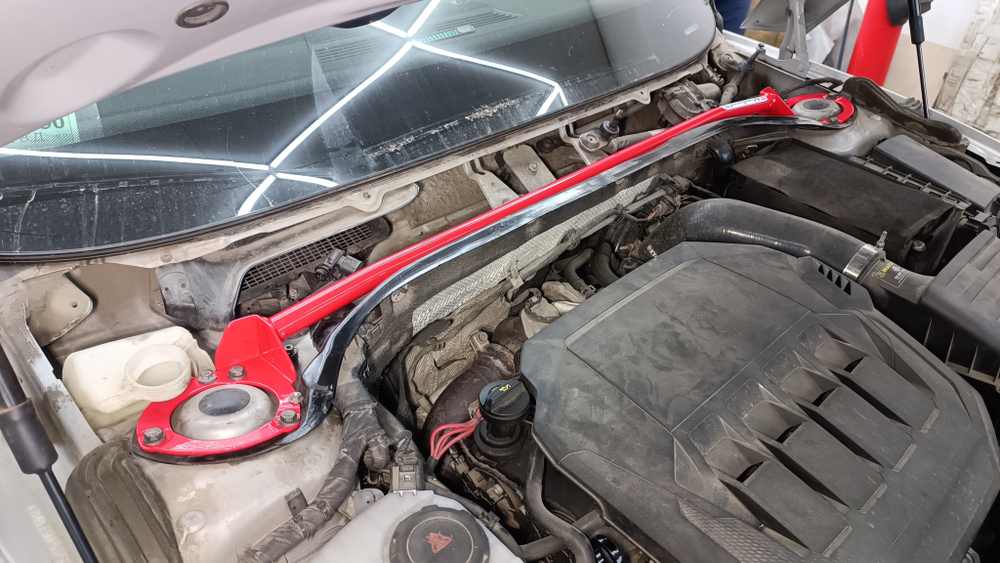 Распорка передних стоек (цельная) Skoda Superb 3 III (ПОД ЗАКАЗ)