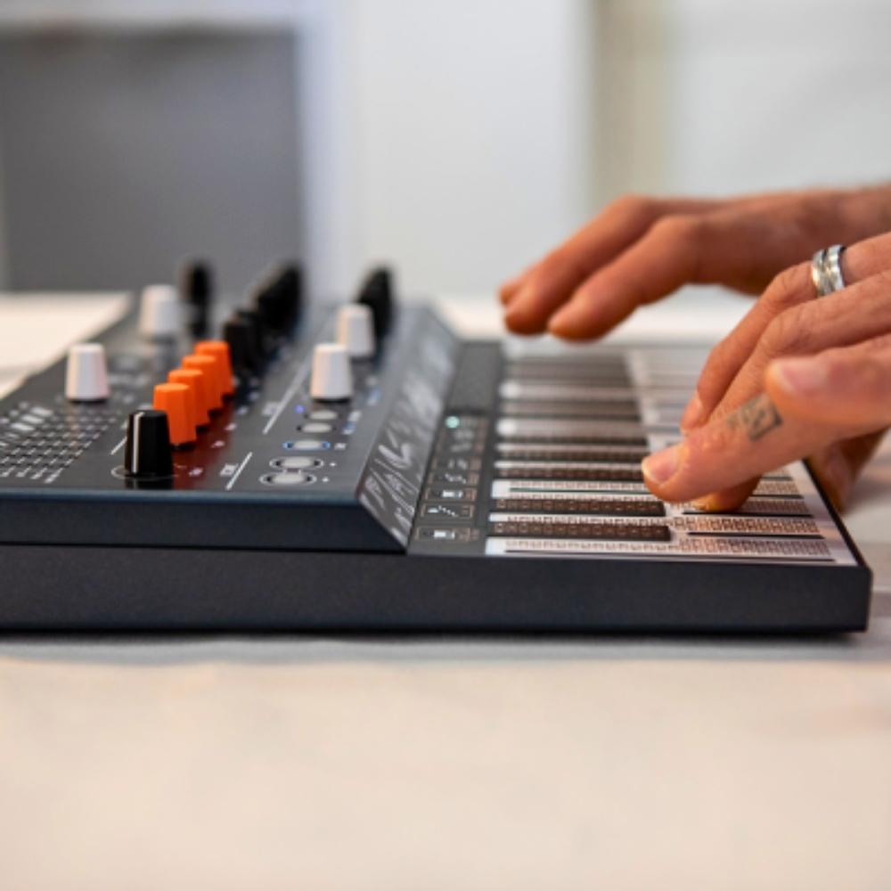 Arturia Microfreak