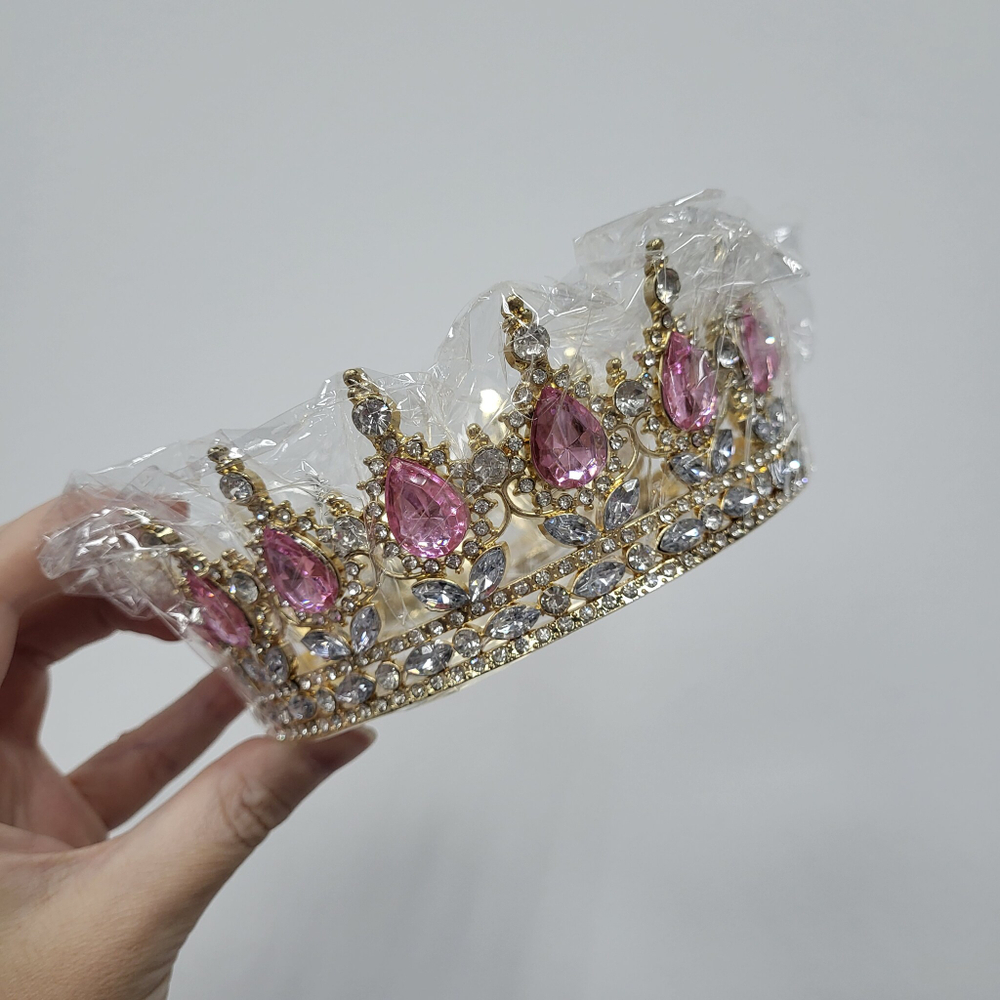 Корона Золотая Розовые камни, диаметр низа 12,5 см