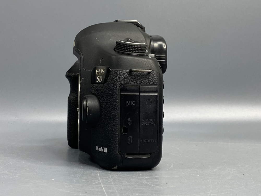 Canon EOS 5D Mark III 106.000 кадров