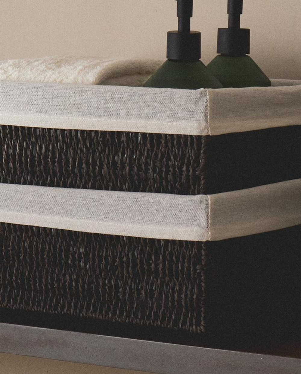 ZARA HOME ПРЯМОУГОЛЬНАЯ КОРЗИНА С ТКАНЕВОЙ ВНУТРЕННЕЙ ОБИВКОЙ, КОРИЧНЕВЫЙ