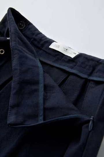 ZARA ЮБКА СО СКЛАДКАМИ И ПРЯЖКОЙ, МОРСКОЙ СИНИЙ