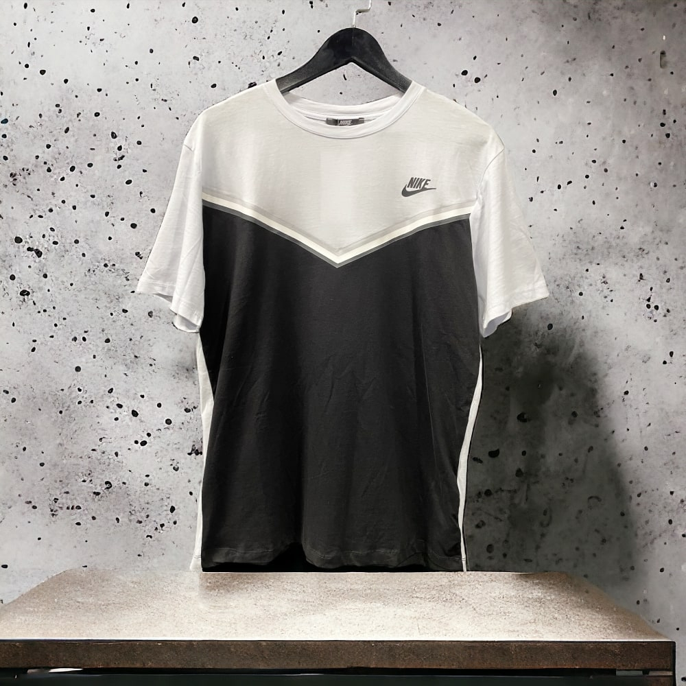 Футболка Nike #12 • Черно-белый