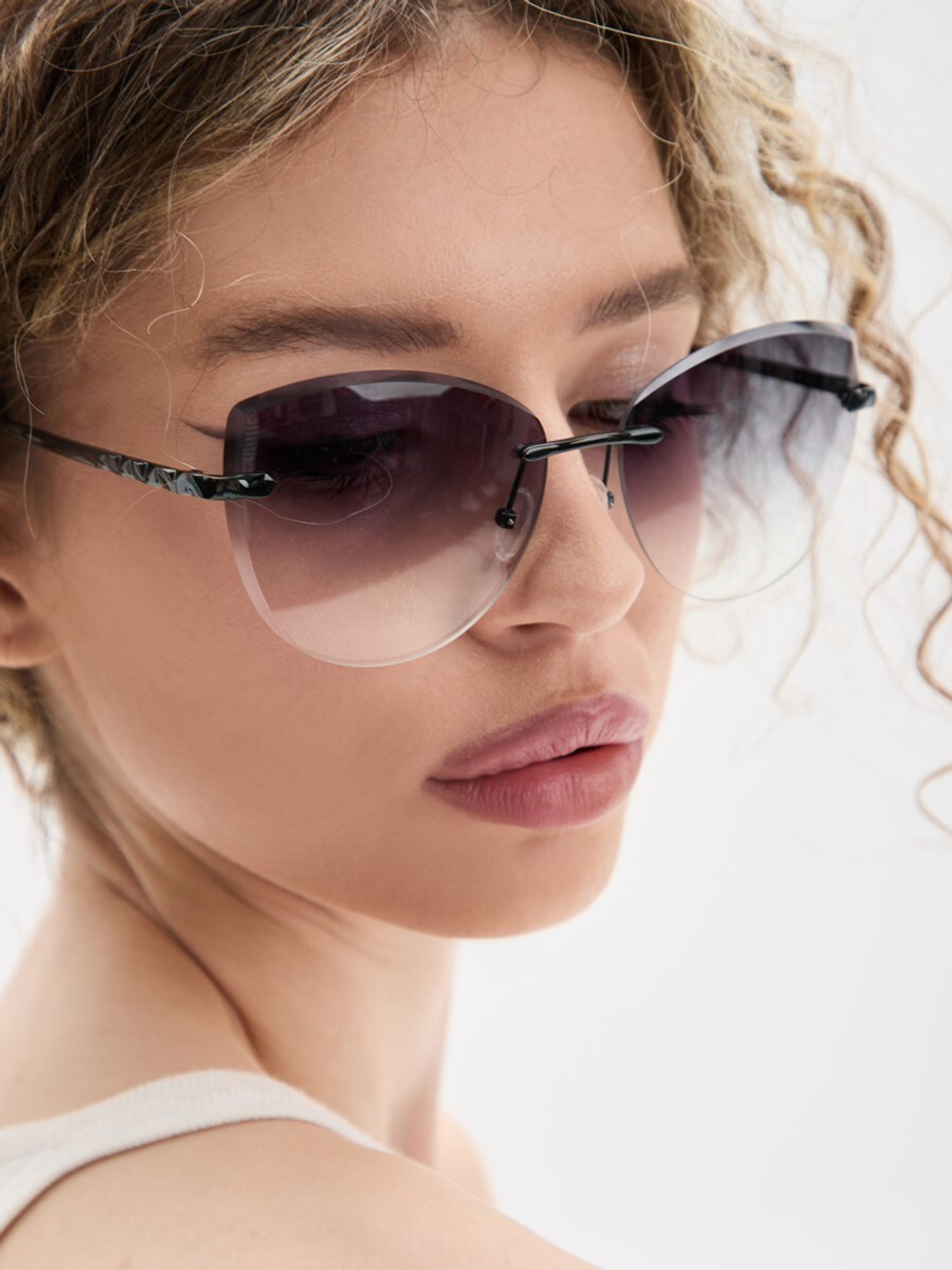91000365 (7071 C1) Солнцезащитные очки Selena
