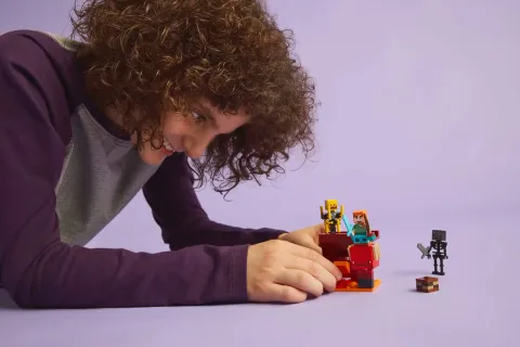 Конструктор LEGO Minecraft 21266 Битва за Нижнюю лаву
