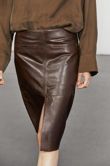 Massimo Dutti Кожаная юбка миди с карманами, шоколадный