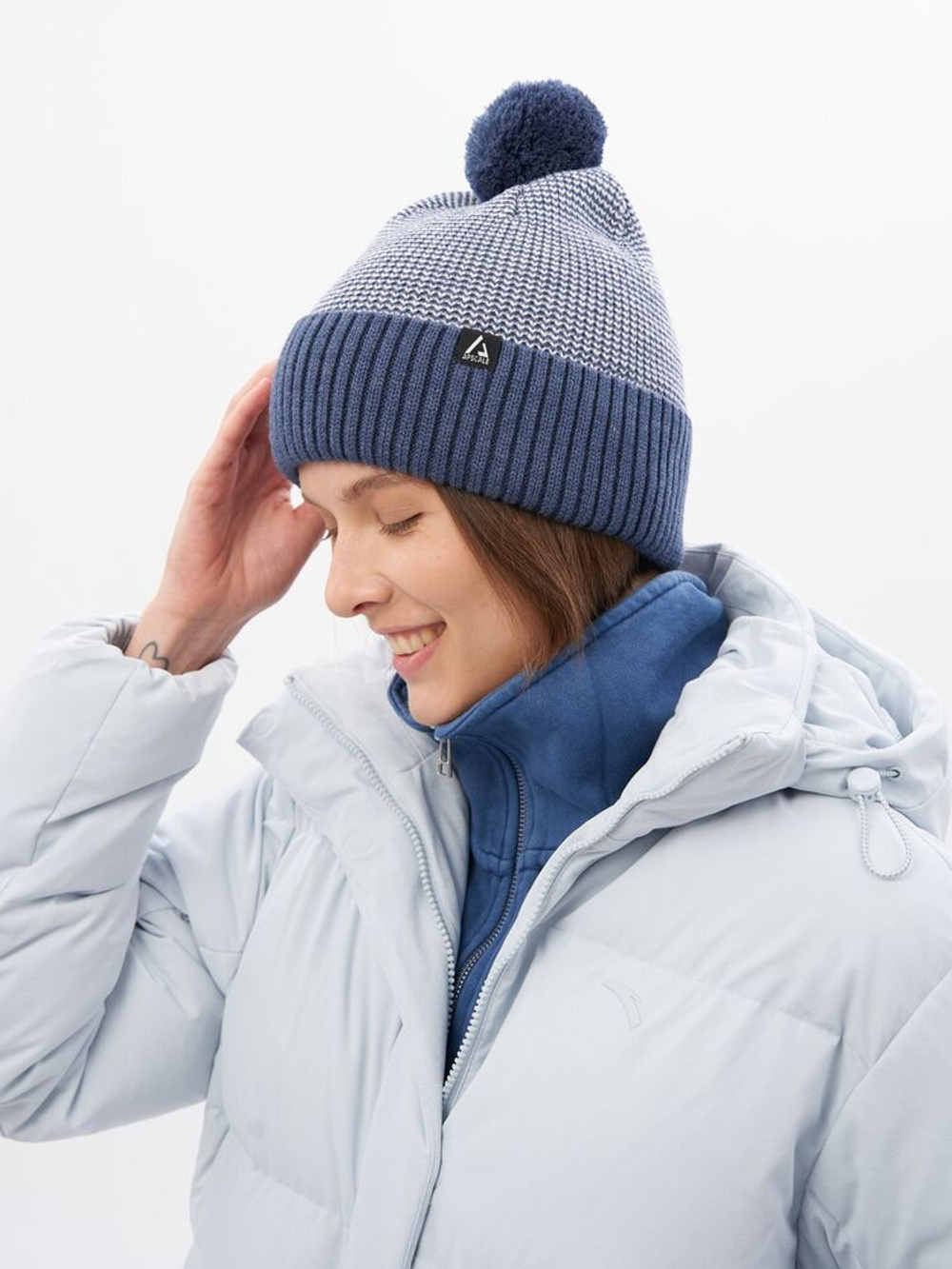 Шапка Apscale Granule Pom Dark Blue/White зимняя