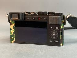 Leica D Lux 7 Bape X Stash