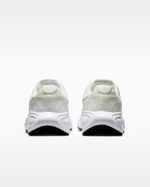 Женские кроссовки для бега по шоссе Nike Revolution 8 - Nike